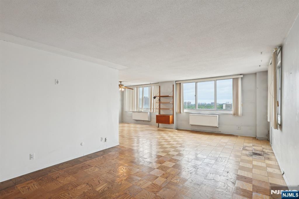 2150 Center Avenue 19F