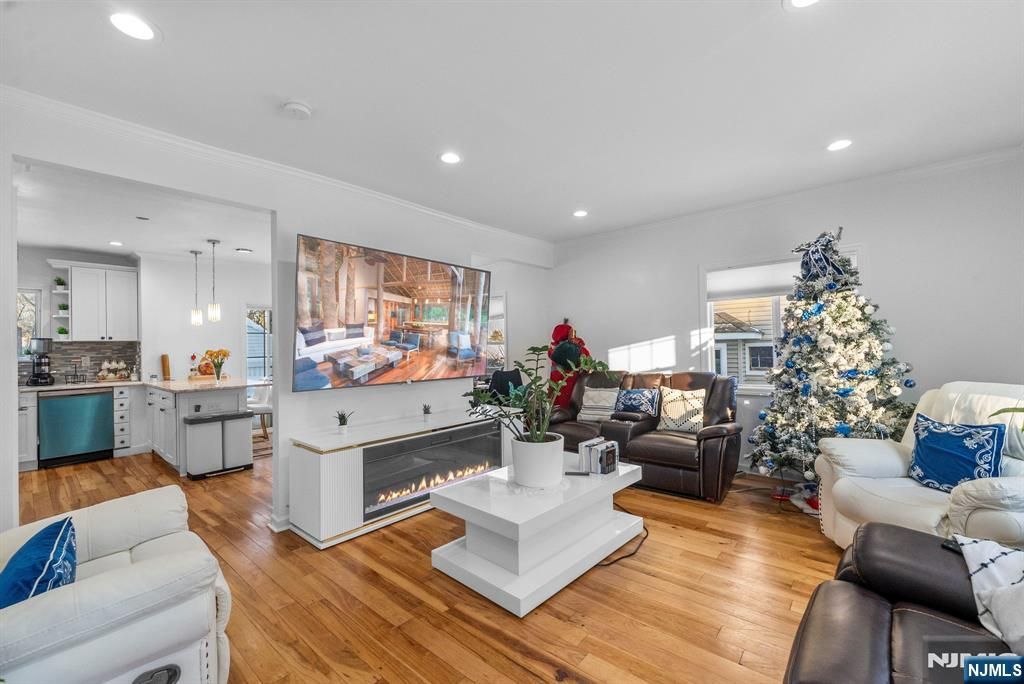 Photo of 51 Garden Street, Teaneck, NJ 07666 (MLS # 26006212)