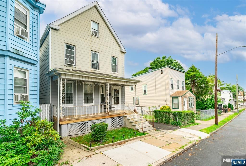 35 Grove Terrace