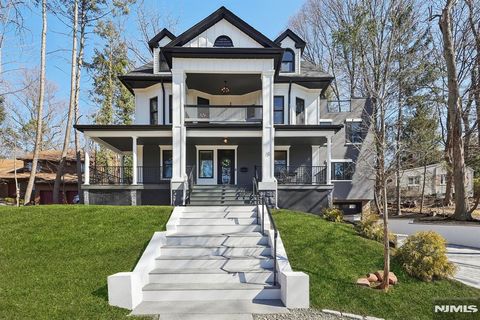15 Carr Place Closter NJ 07624