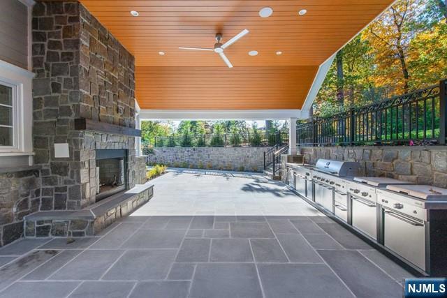 368 Hartshorn Drive