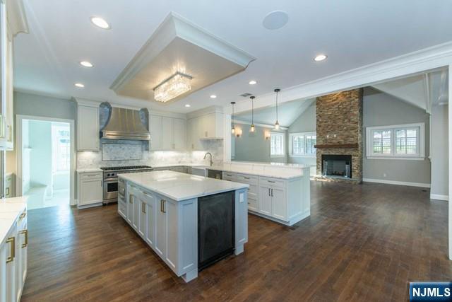 368 Hartshorn Drive