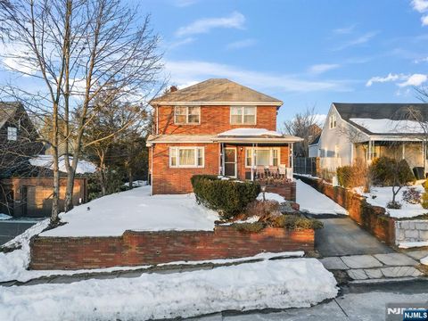 Photo of 403 Hazlitt Avenue, Leonia, NJ 07605 (MLS # 26005180)
