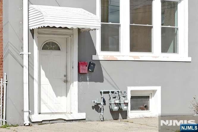 7 Farnham Avenue