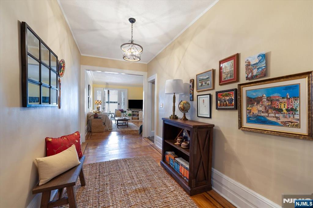 16 Forest Street C6405