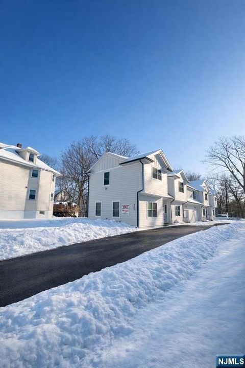 203 Queen Anne Bogota NJ 07603