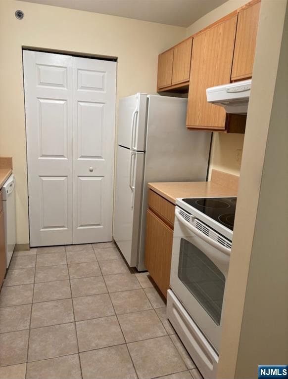 25 Crest Street 206