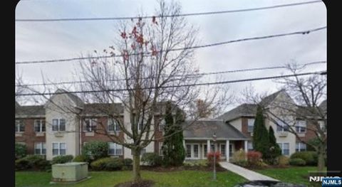 25 Crest Street 206 Westwood NJ 07675