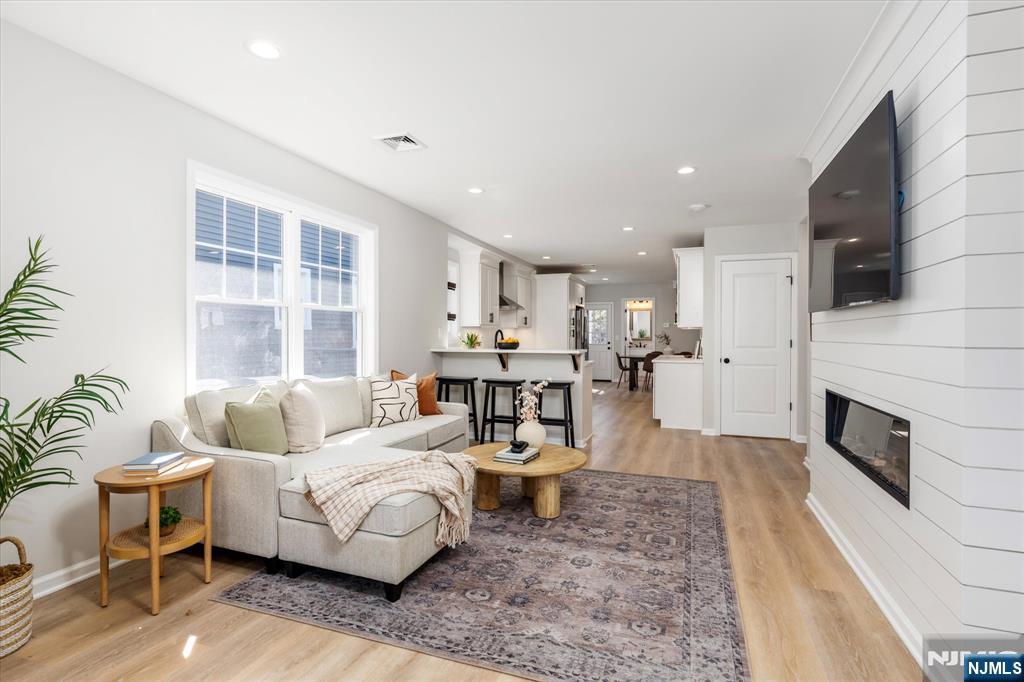 8 McKenzie Avenue