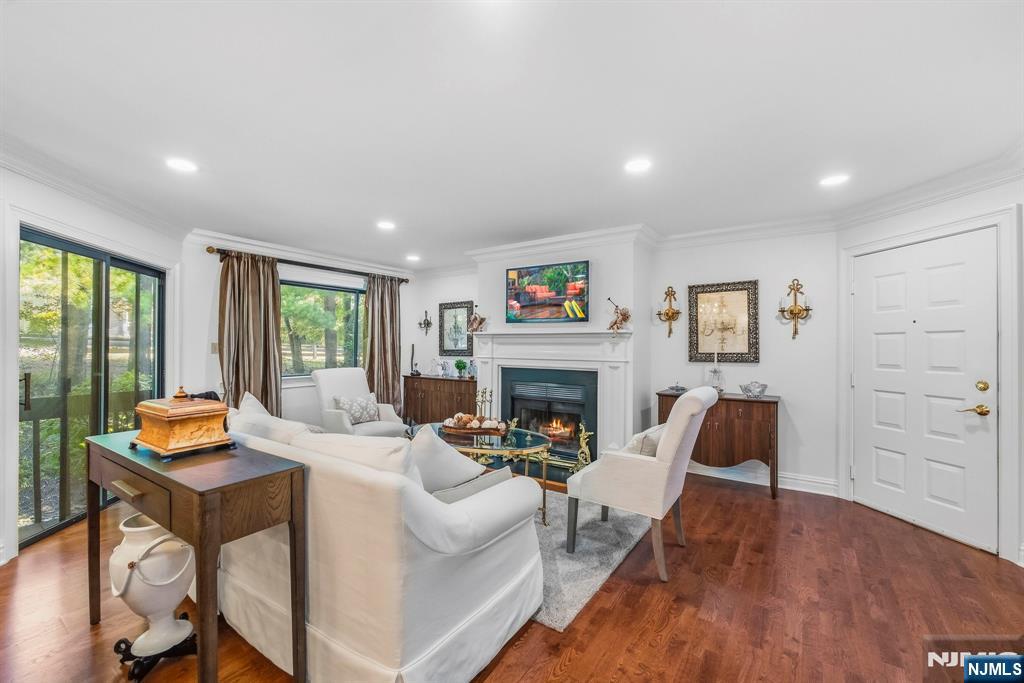 179 Redwood Court 11