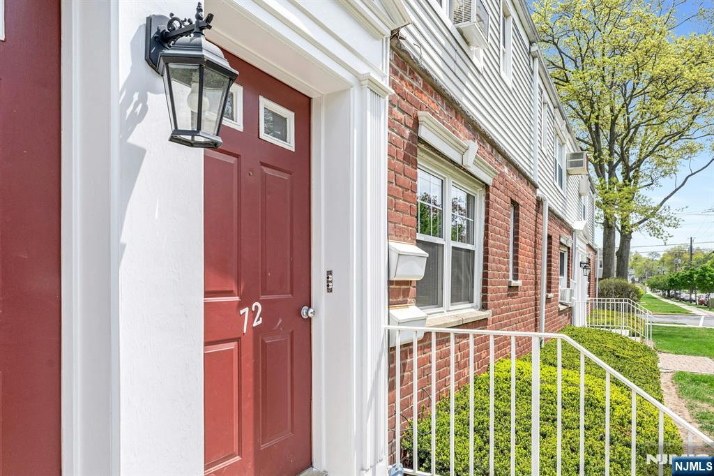 Property for Sale at 72 Hastings Ave, Rutherford, New Jersey - Bedrooms: 1 
Bathrooms: 1  - $169,000