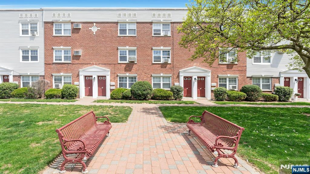 72A Hastings