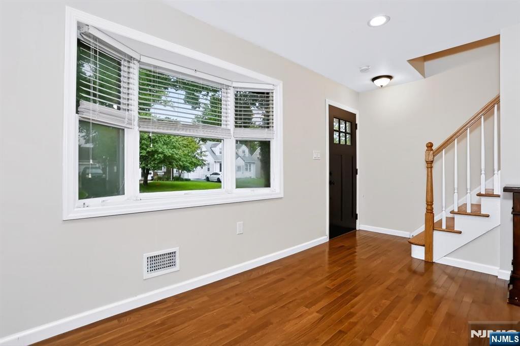 Homes for Sale in Northern NJ | ThisIsRiverEdge.com 30 Highwood Drive