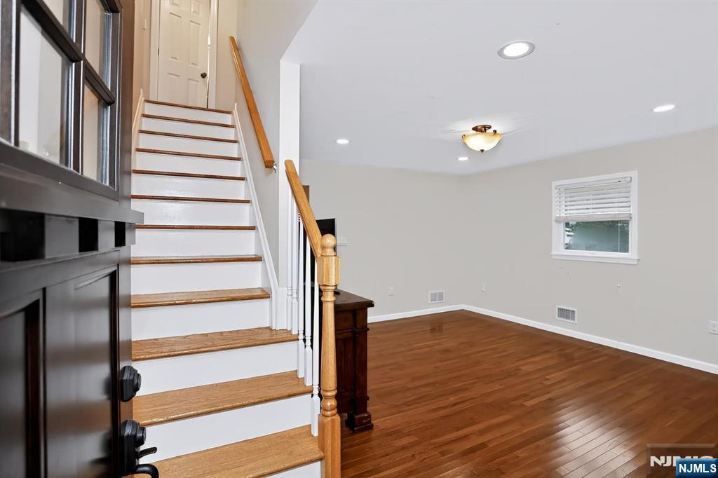 Homes for Sale in Northern NJ | ThisIsRiverEdge.com 30 Highwood Drive