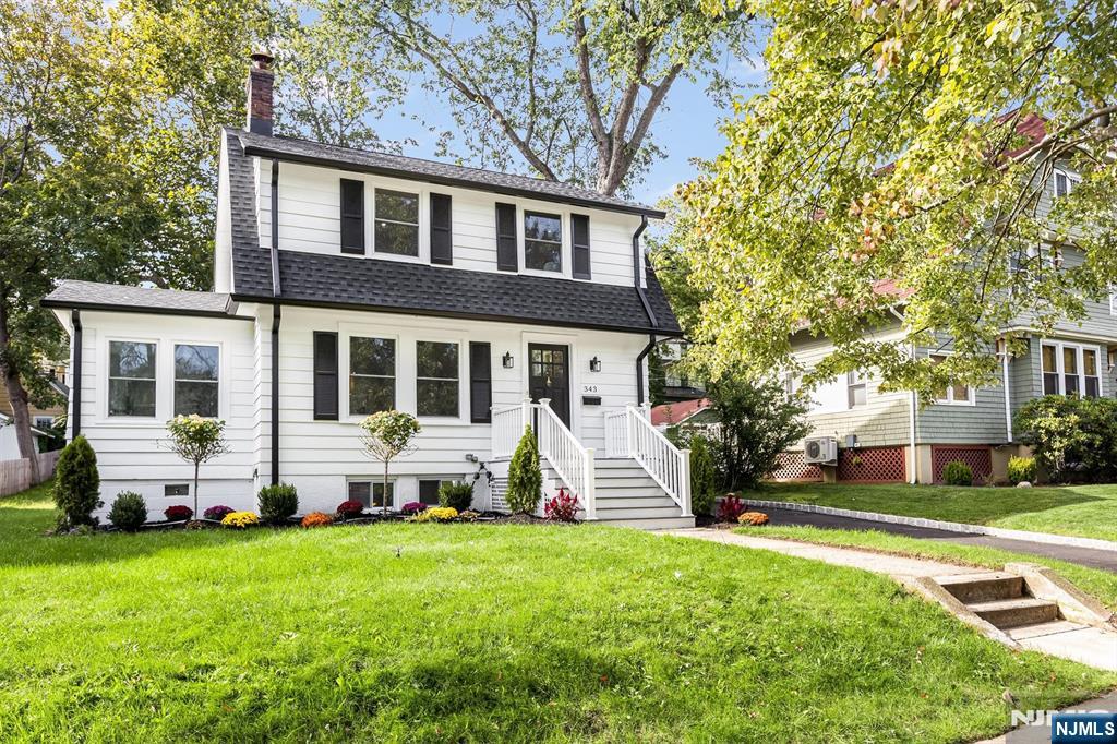 343 Meadowbrook Lane