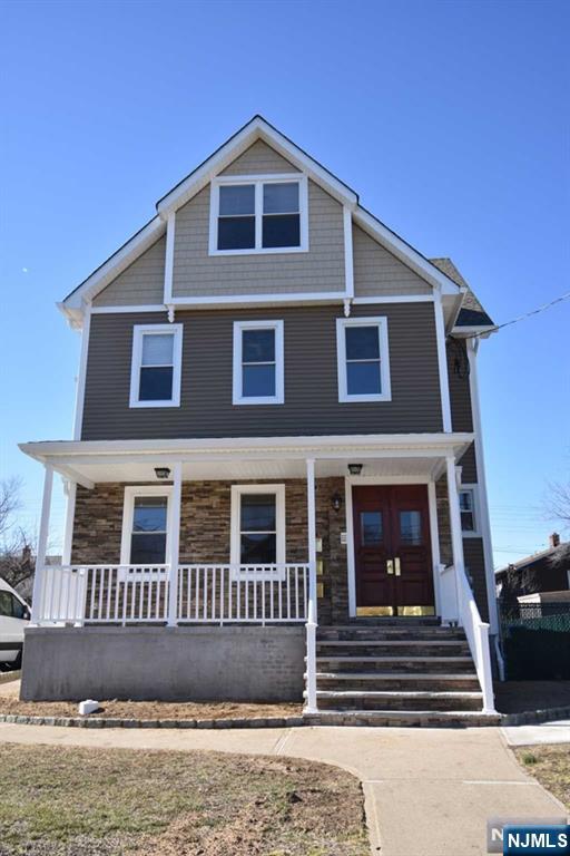 Rental Property at 407 Hudson 3, Hackensack, New Jersey - Bedrooms: 5 
Bathrooms: 2 
Rooms: 7  - $3,800 MO.