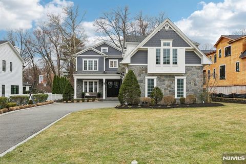 16 Norman Place Tenafly NJ 07670