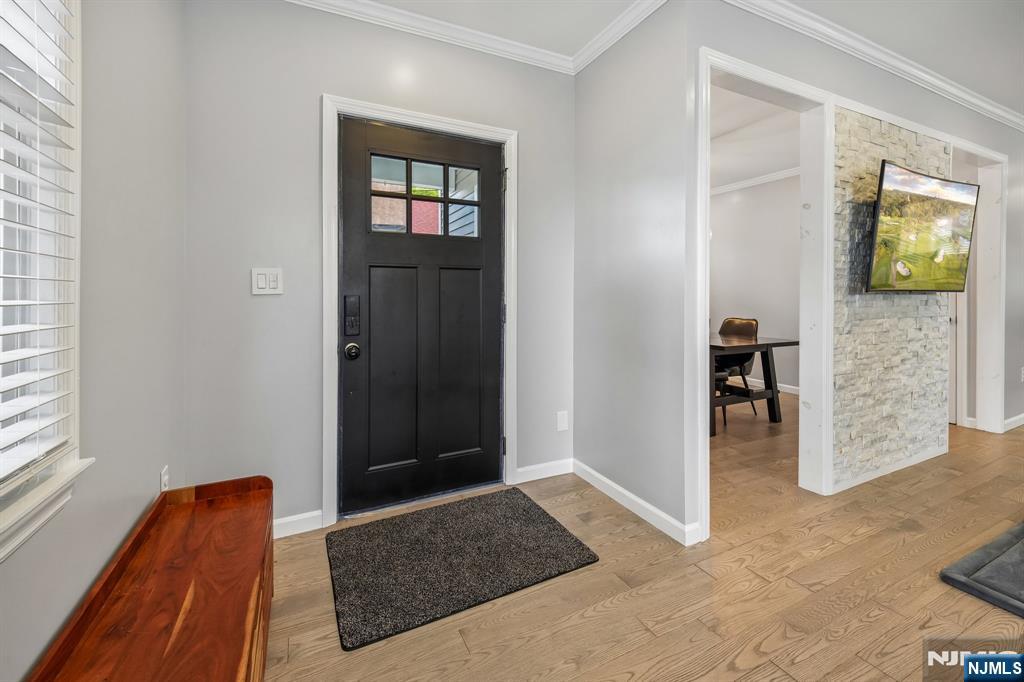 73 Forest Place