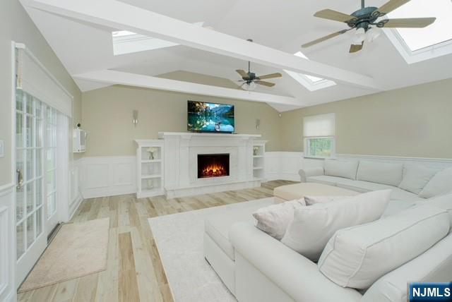 122 E Village Circle
