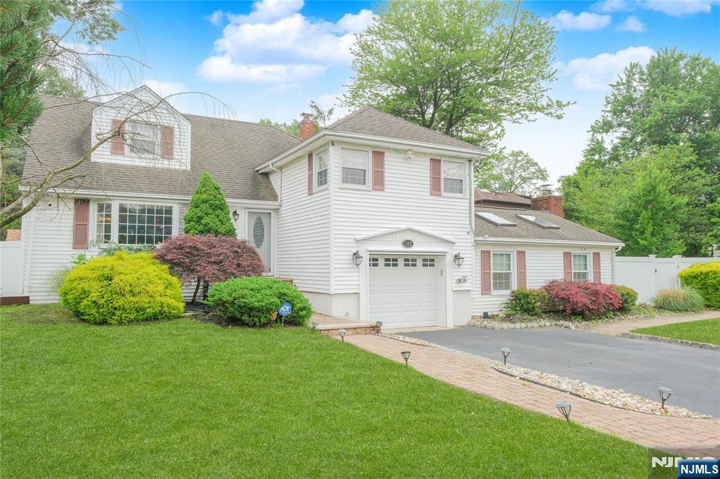 122 E Village Circle