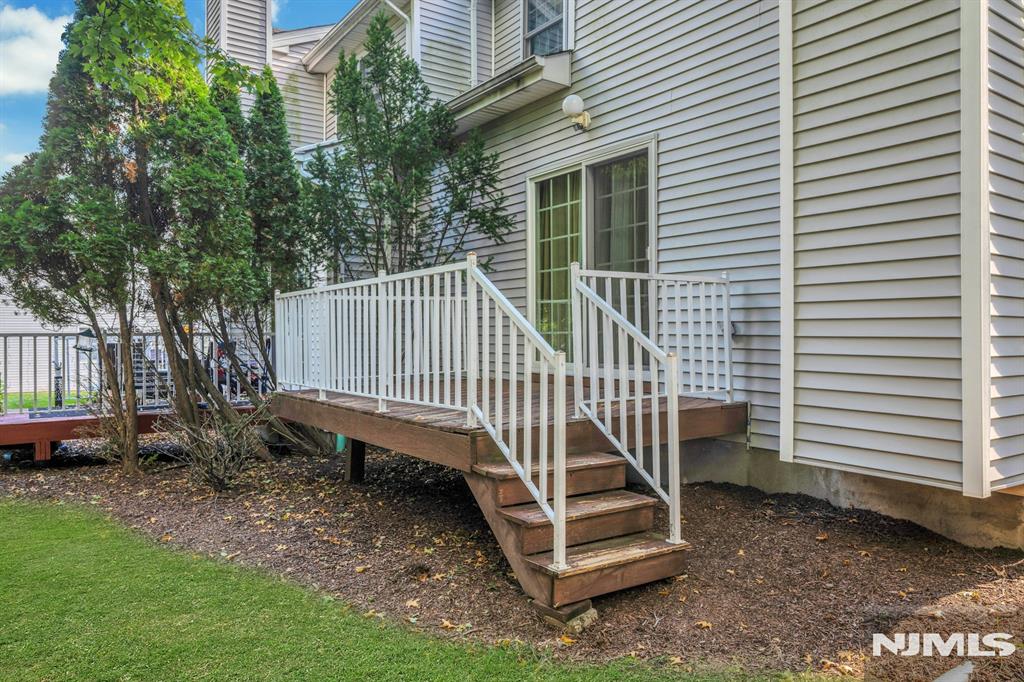 84 Emily Place