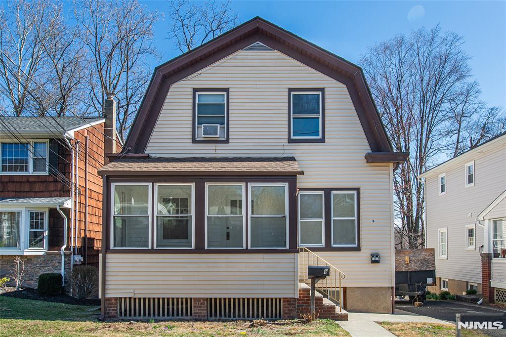 Property for Sale at 16 Coolidge Place, Haledon, New Jersey - Bedrooms: 5 
Bathrooms: 3 
Rooms: 8  - $749,000