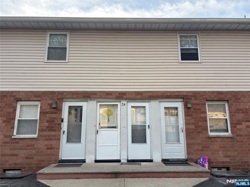 24C Lakeview Avenue 24C