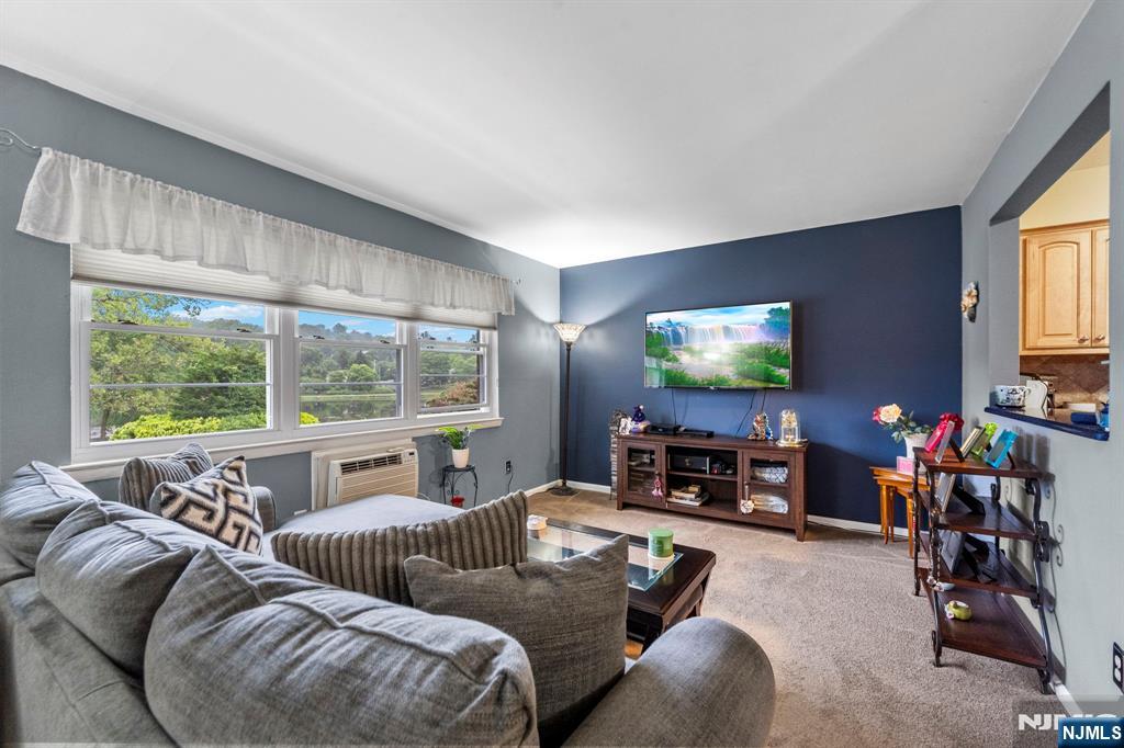 141 N Maple Avenue 141