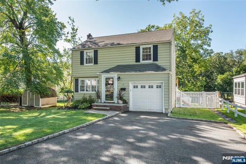 Photo of 3 Woodlawn Terrace, Cedar Grove, NJ 07009 (MLS # 26035226)