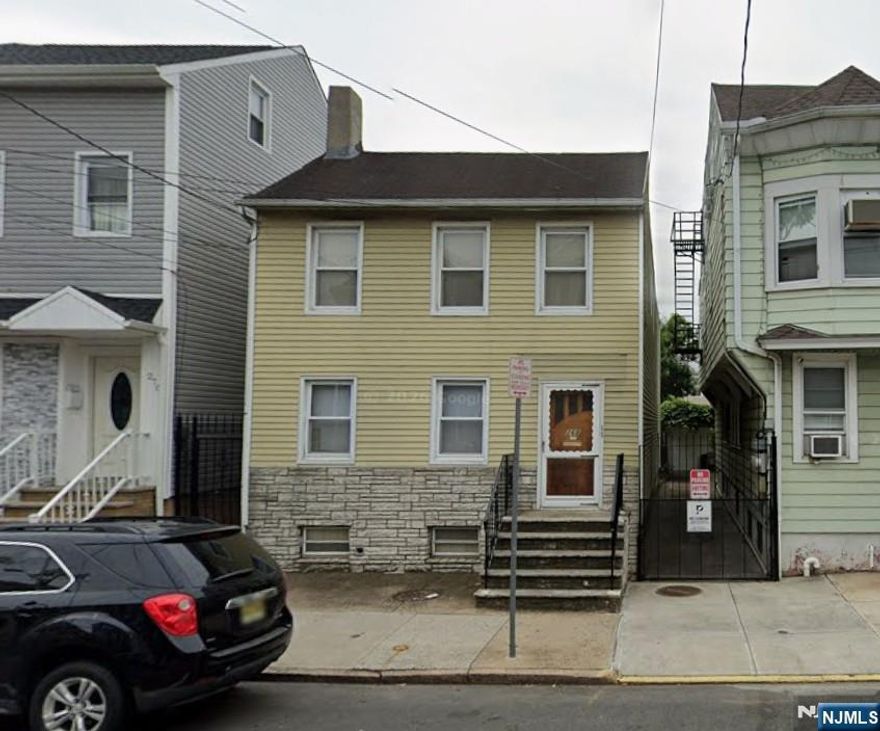 Welcome to 268 Walnut St, Newark - Ironbound - 2 Family - 1st Floor w/ 1 Large Bedroom, Living Rm, Eat in Kitchen & Newer Bath Room. 2nd Floor w/3 Bedrooms, Living Rm, Eat in Kitchen & Full Bath. Unfinished Basement w/ Laundry Area and Storage Area. New Roof ( ). Separate Hot Water, Gas & Electric. Owner Pays Heat (Gas). Fenced in property. Short Walk Distance to Independence Park, Shopping & Transportation to NYC. ShowingTime - Monday thru Friday 3:30 to 7pm, Weekends Ok
