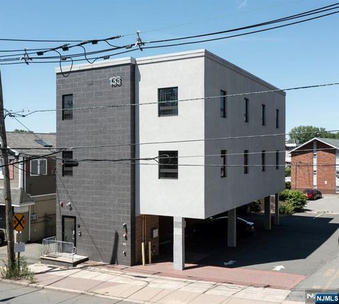 Photo of 133 Fort Lee Road #300, Leonia, NJ 07605 (MLS # 26014203)