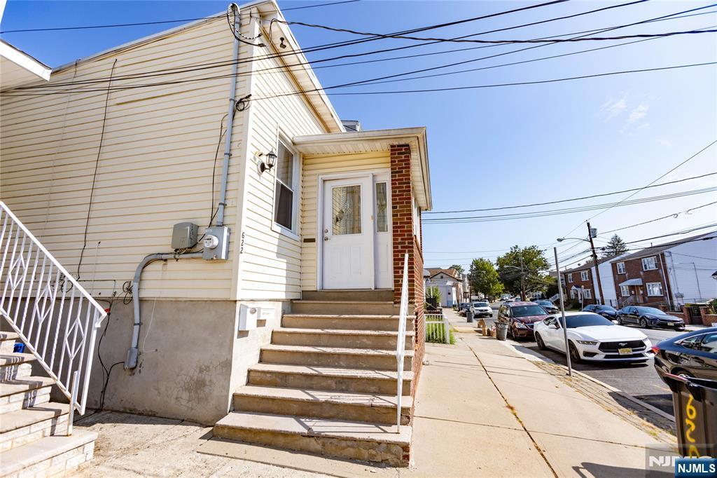 622 N 9th Street