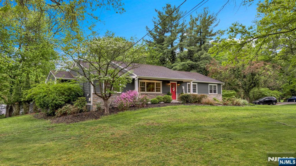 468 Manchester Way