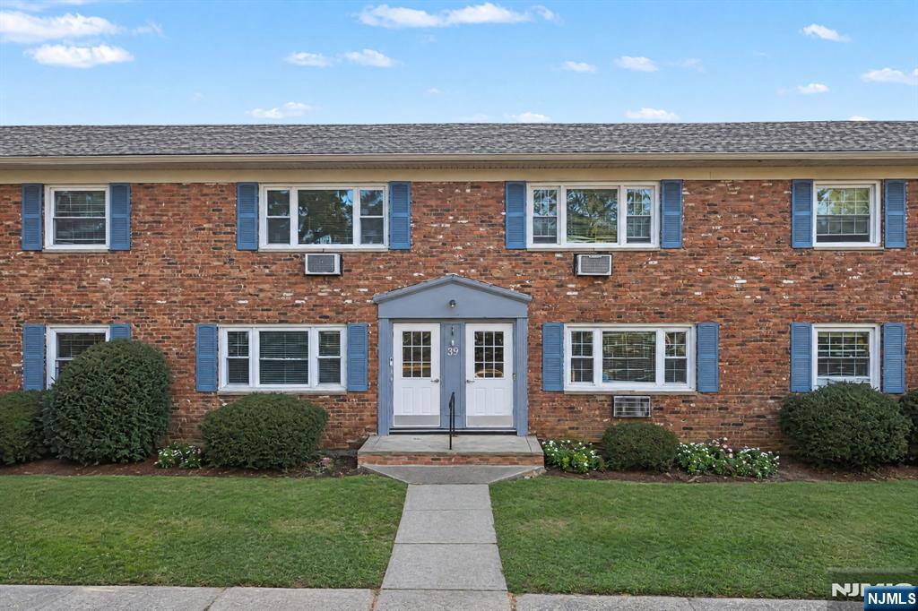 39 Wedgewood Drive 111