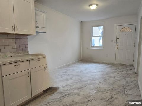 Photo of 232 Stuyvesant Ave #1st Floor Re, Lyndhurst, NJ 07071 (MLS # 26008159)