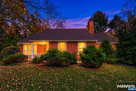 Photo of 21 Chamberlain Road, Jefferson Township, NJ 07438 (MLS # 26038681)
