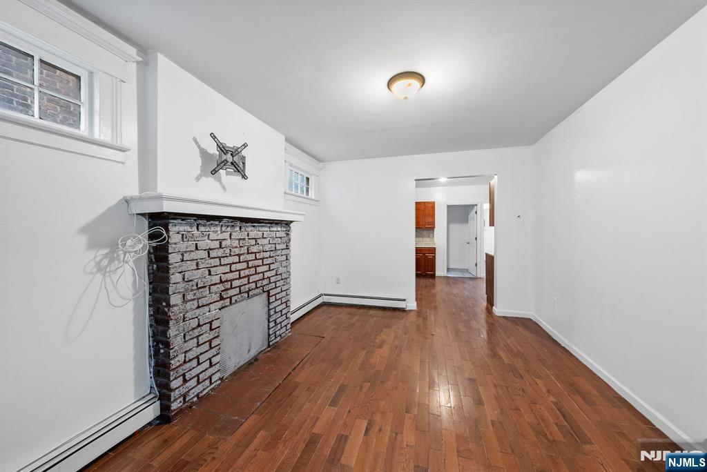 323 Glenwood Avenue