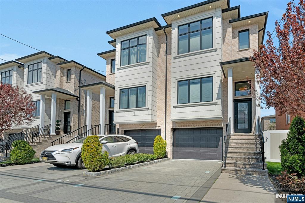 387 Lincoln Avenue B