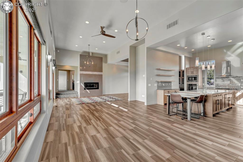 Canon City, Colorado 81212, United States, 4 Bedrooms Bedrooms, ,3 BathroomsBathrooms,Residential,Pending,8070