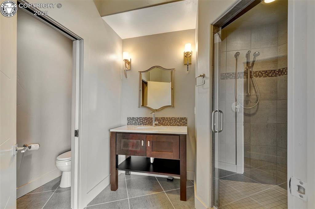 Canon City, Colorado 81212, United States, 4 Bedrooms Bedrooms, ,3 BathroomsBathrooms,Residential,Pending,8070