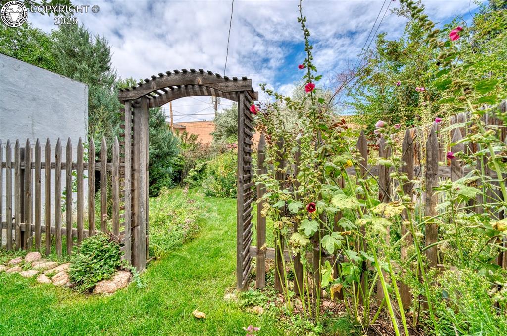 Colorado Springs, Colorado 80907, United States, 3 Bedrooms Bedrooms, ,1 BathroomBathrooms,Residential,Active,189727