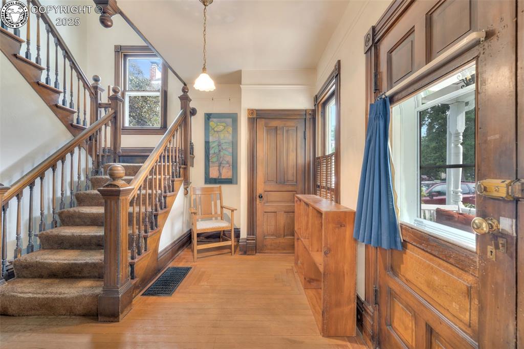 Colorado Springs, Colorado 80907, United States, 3 Bedrooms Bedrooms, ,1 BathroomBathrooms,Residential,Active,189727