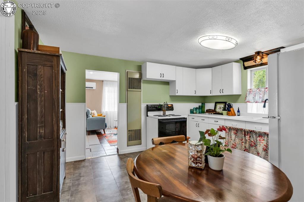 Canon City, Colorado 81212, United States, 2 Bedrooms Bedrooms, ,1 BathroomBathrooms,Residential,Active,196674