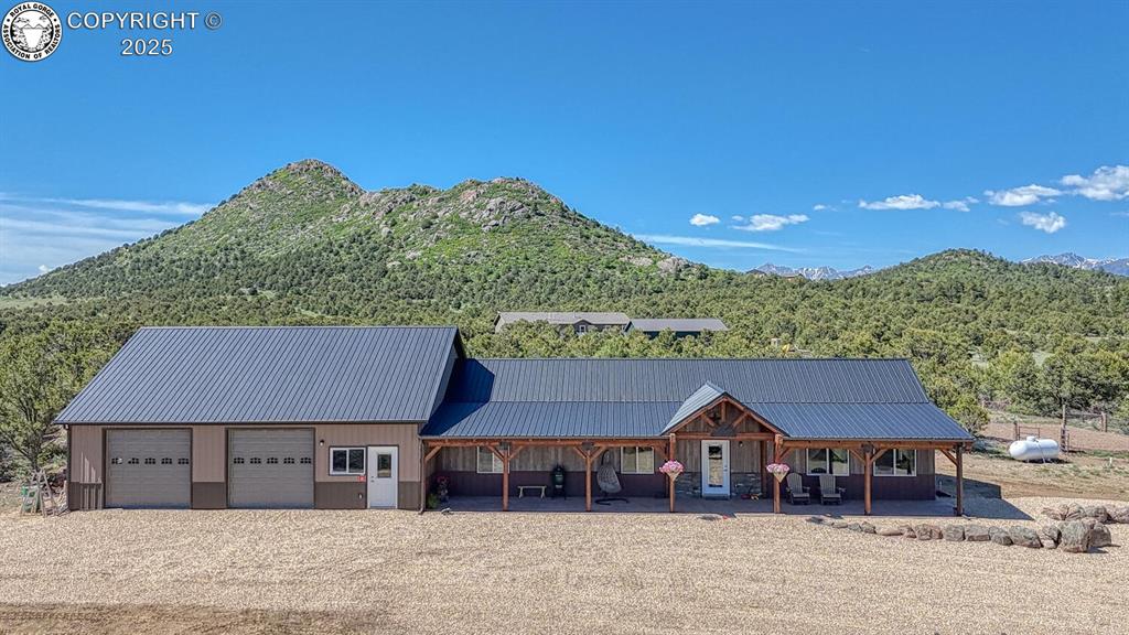 1625 Black Cloud Circle