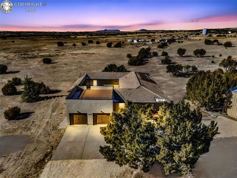 611 Q Street Penrose CO 81240