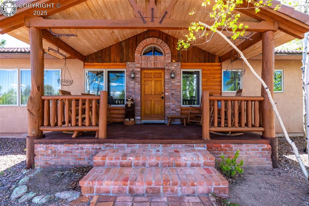 580 N Pine Vista Drive