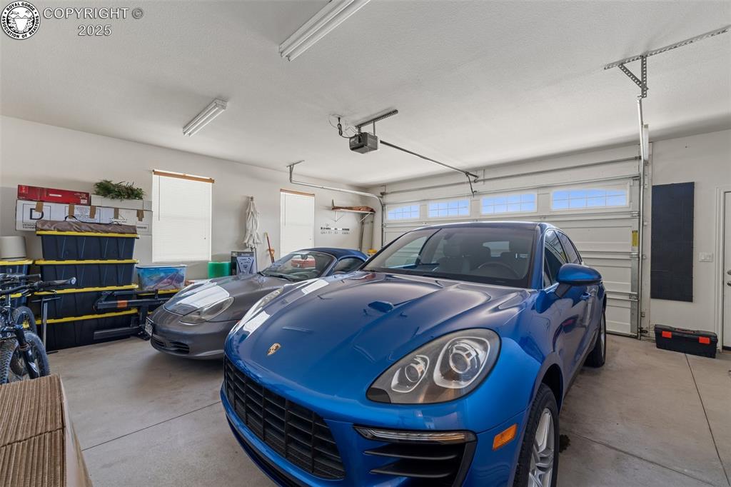 Canon City, Colorado 81212, United States, 3 Bedrooms Bedrooms, ,2 BathroomsBathrooms,Residential,Active,3561