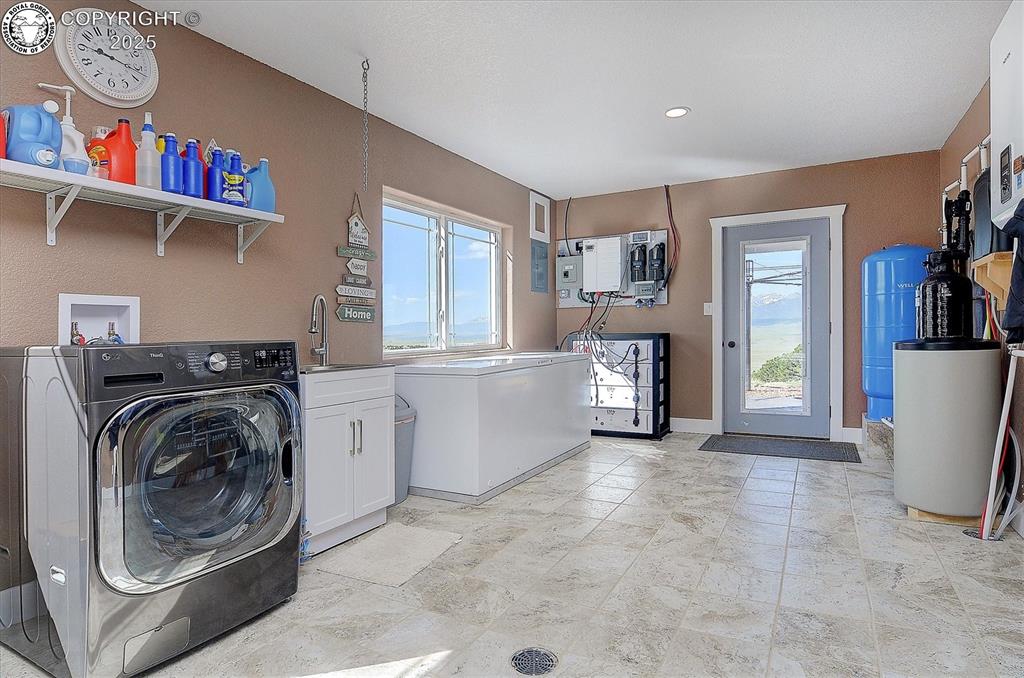 800 Wet Mountain Trail