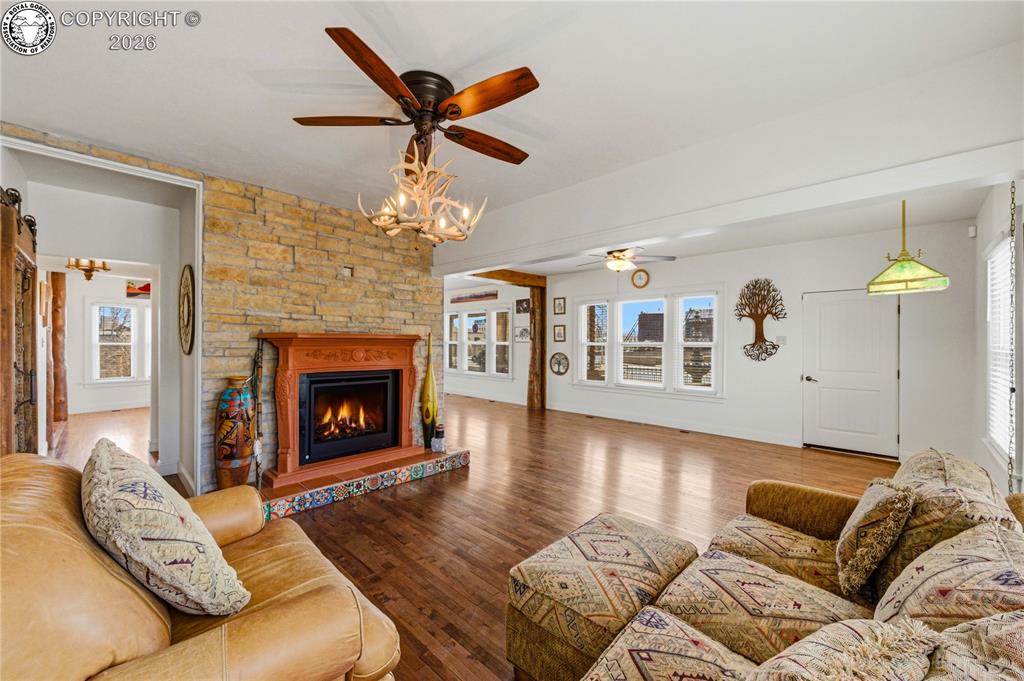 225-229 E Main Street