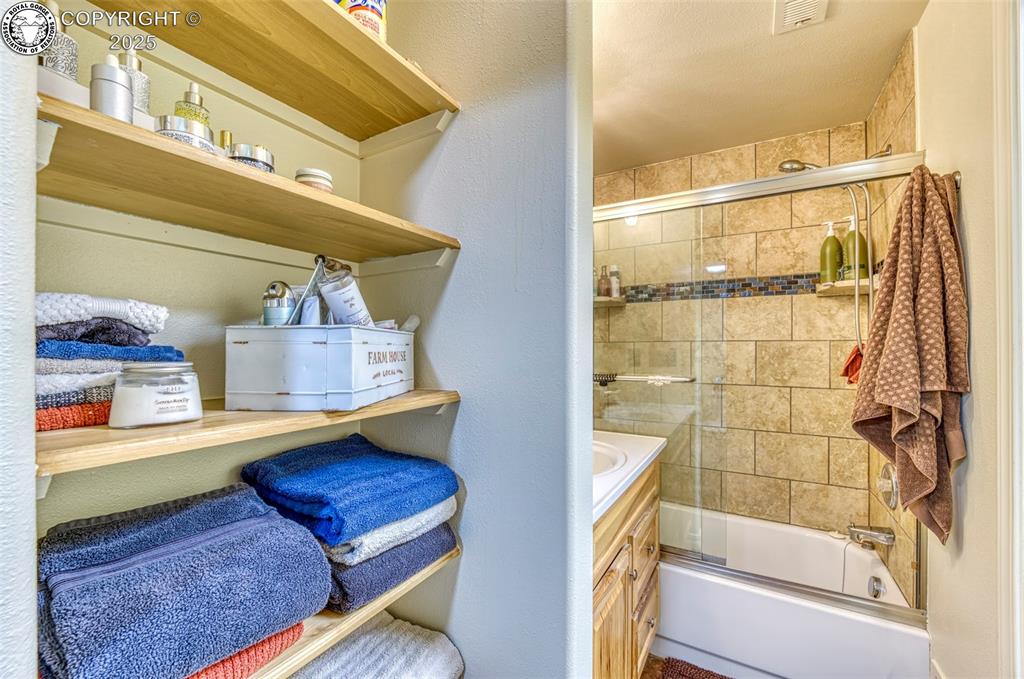 Canon City, Colorado 81212, United States, 2 Bedrooms Bedrooms, ,2 BathroomsBathrooms,Residential,Active,152692